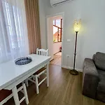 Modern Artdeco Citycenter 2 *