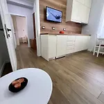 Modern Artdeco Citycenter 2 דירה *