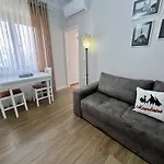 Modern Artdeco Citycenter 2 דירה *