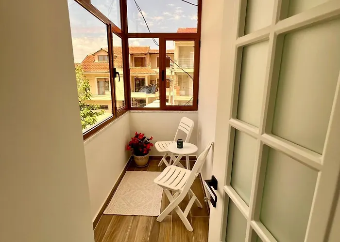 Modern Artdeco Citycenter 2 *